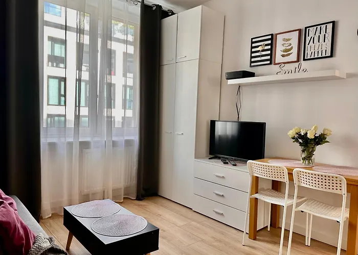 Nice Place 2 Rooms Apartment
